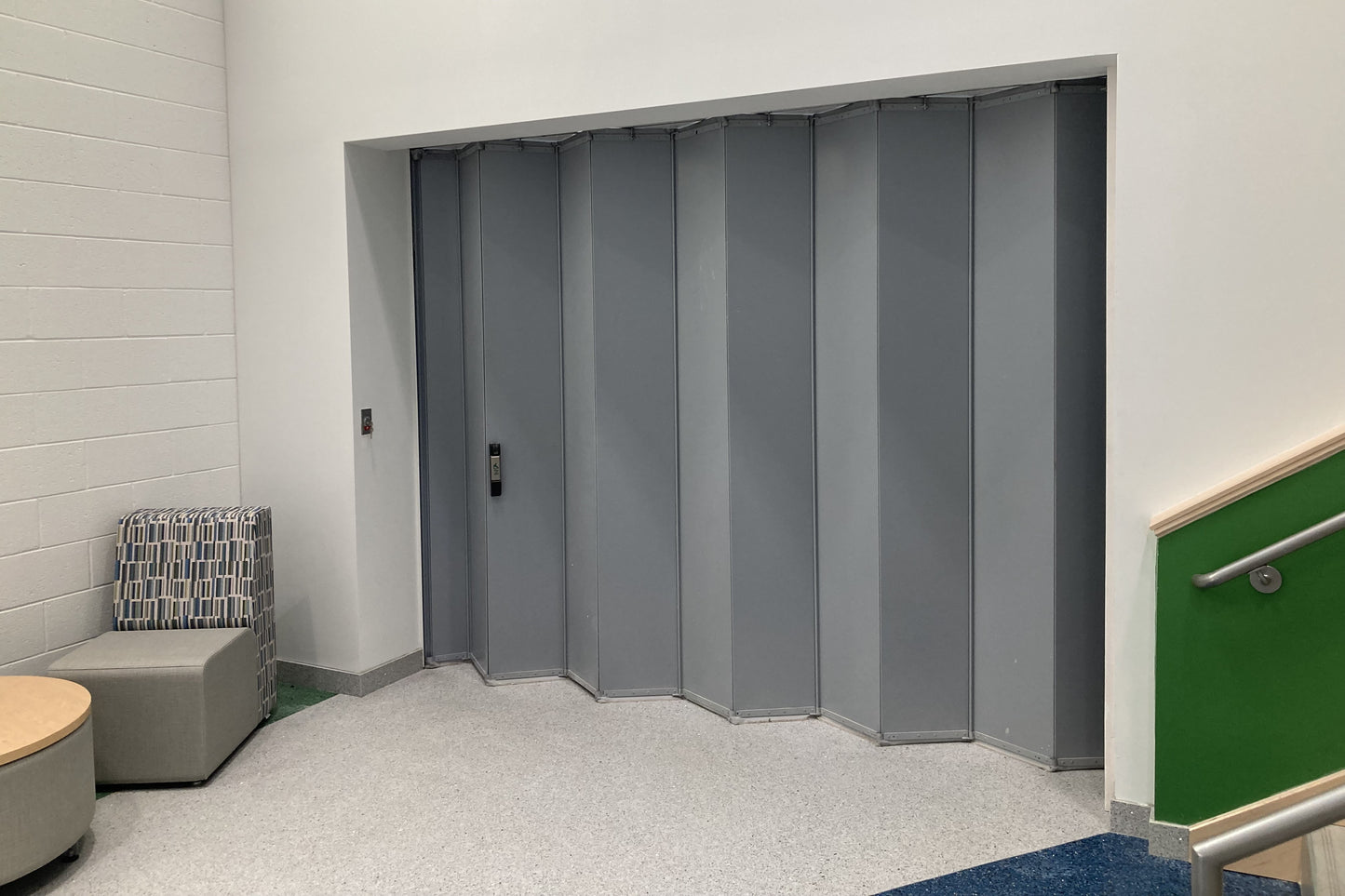 Model AC8800CP | Accordion with Paddle Egress