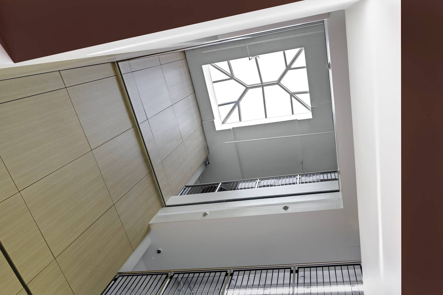 Auto-Set® H200 Series | Horizontal (Atrium) Fire Shutter