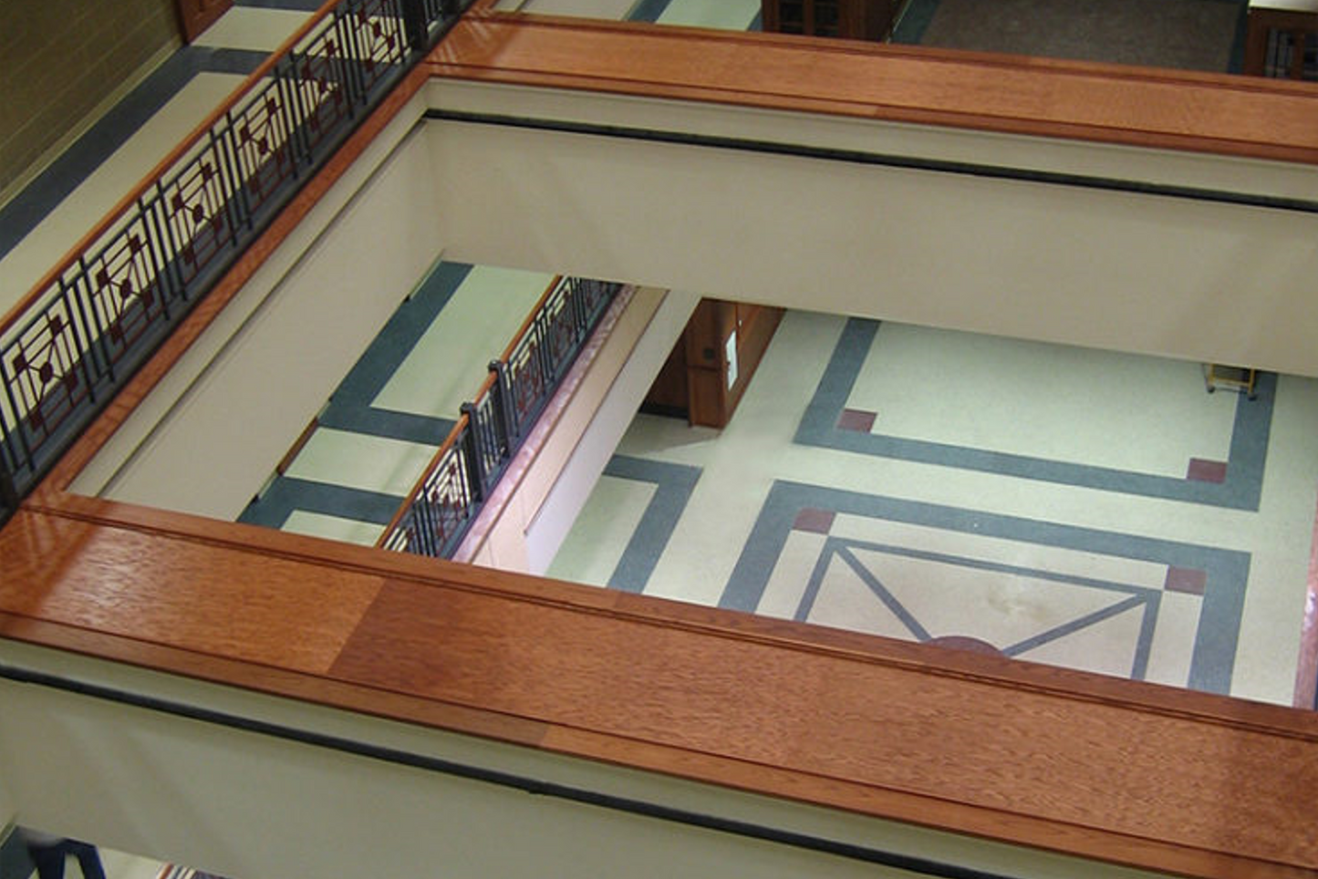 Auto-Set® H200 Series | Horizontal (Atrium) Fire Shutter